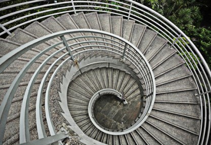 A photo of a spiral staircase illustrating vertigo